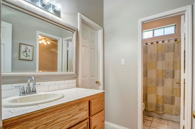 775 Marble Canyon Circle, Irving, TX 75063