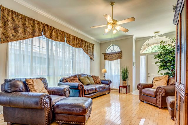 775 Marble Canyon Circle, Irving, TX 75063