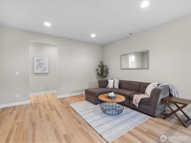 32781 NE 52nd Street, Carnation, WA 98014