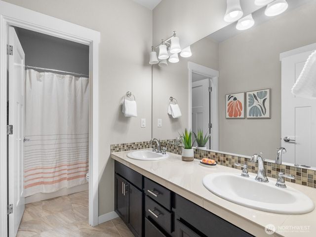 32781 NE 52nd Street, Carnation, WA 98014