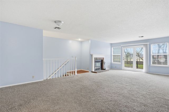 6251 S Yorktown Place 23U, Tulsa, OK 74136