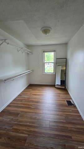 57047 Greenlawn Avenue, Osceola, IN 46561