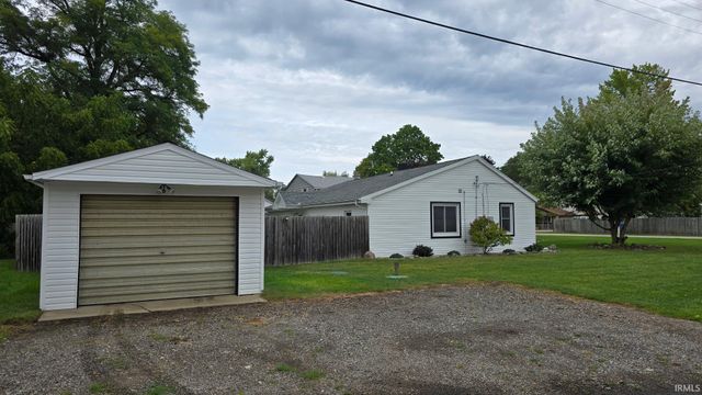 57047 Greenlawn Avenue, Osceola, IN 46561