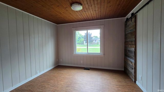 57047 Greenlawn Avenue, Osceola, IN 46561