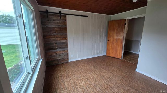 57047 Greenlawn Avenue, Osceola, IN 46561