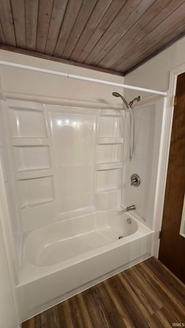 57047 Greenlawn Avenue, Osceola, IN 46561