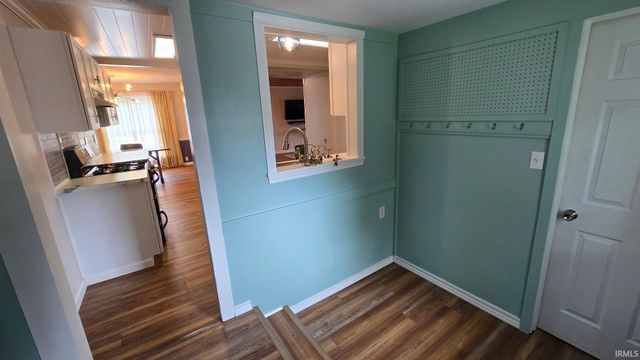 57047 Greenlawn Avenue, Osceola, IN 46561