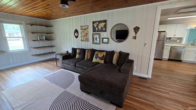 57047 Greenlawn Avenue, Osceola, IN 46561