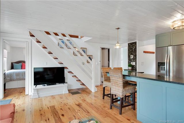 11-A Cove Street, Old Saybrook, CT 06475