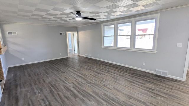 1601 Central Avenue, Horton, KS 66439