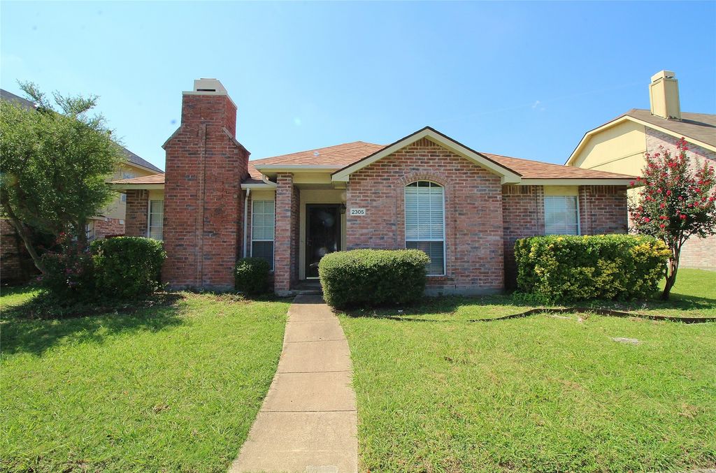 2305 Valley Creek Drive, Garland, TX 75040