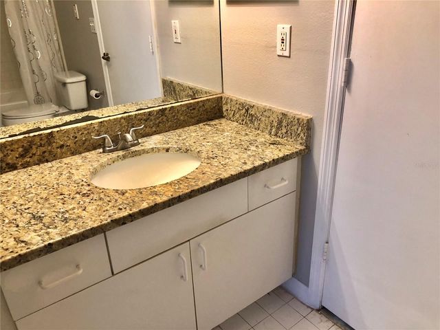 5542 METROWEST BOULEVARD 104, Orlando, FL 32811