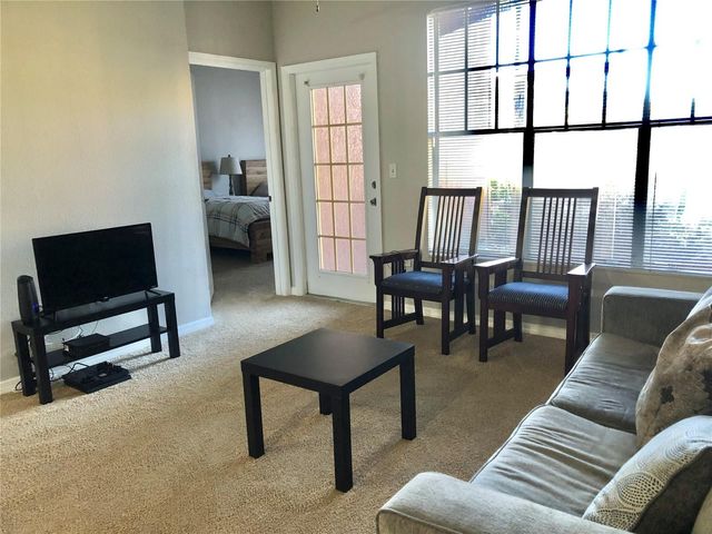 5542 METROWEST BOULEVARD 104, Orlando, FL 32811