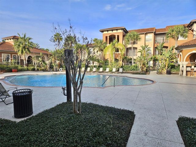 5542 METROWEST BOULEVARD 104, Orlando, FL 32811