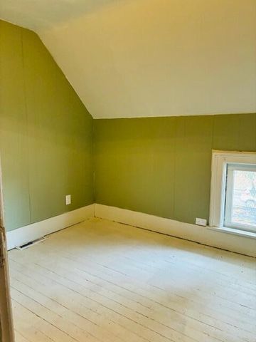 531 W Franklin Avenue, Reed City, MI 49677