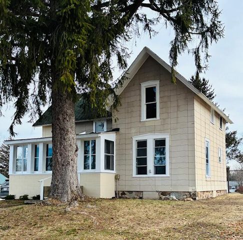 531 W Franklin Avenue, Reed City, MI 49677