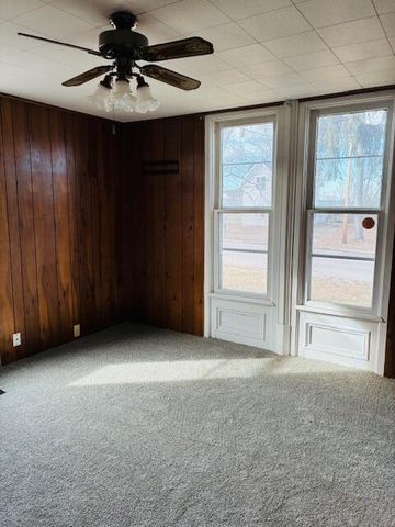 531 W Franklin Avenue, Reed City, MI 49677