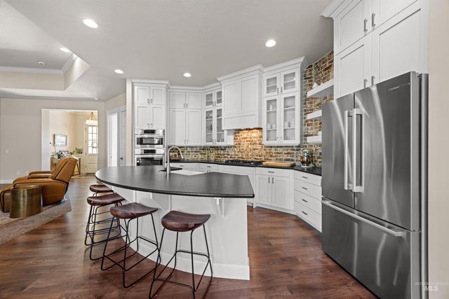 2023 N Sensation Ave, Eagle, ID 83616
