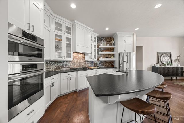2023 N Sensation Ave, Eagle, ID 83616