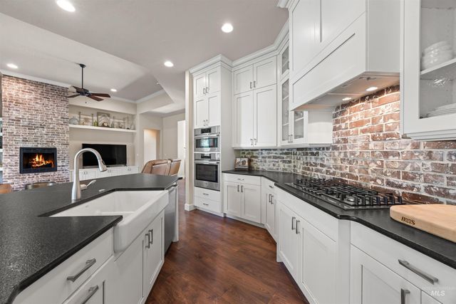 2023 N Sensation Ave, Eagle, ID 83616
