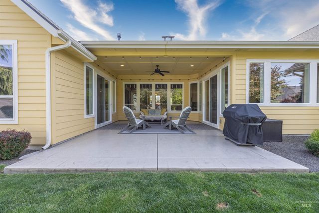 2023 N Sensation Ave, Eagle, ID 83616