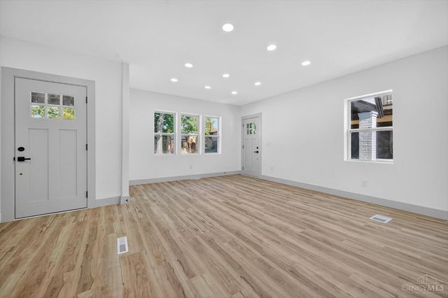 1735 Andina Avenue, Cincinnati, OH 45237