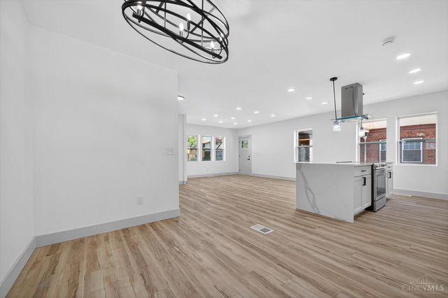 1735 Andina Avenue, Cincinnati, OH 45237