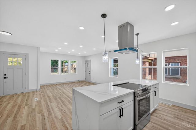 1735 Andina Avenue, Cincinnati, OH 45237