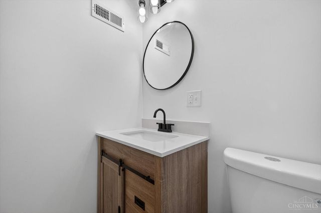 1735 Andina Avenue, Cincinnati, OH 45237