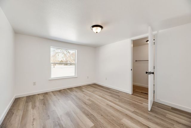 393 Knollwood Road, Knollwood, TX 75092