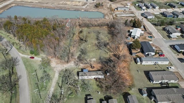 393 Knollwood Road, Knollwood, TX 75092