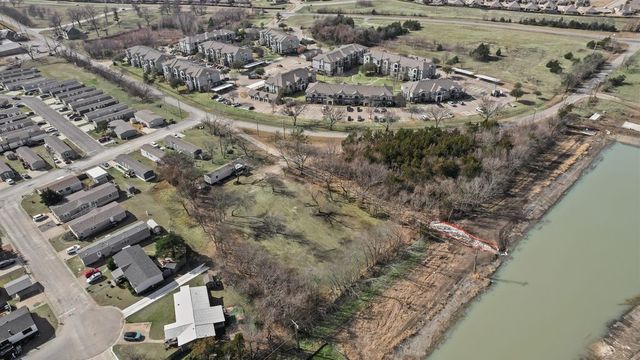 393 Knollwood Road, Knollwood, TX 75092