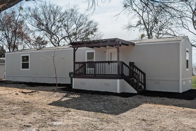 393 Knollwood Road, Knollwood, TX 75092