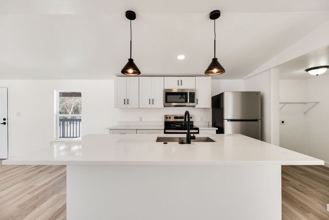 393 Knollwood Road, Knollwood, TX 75092