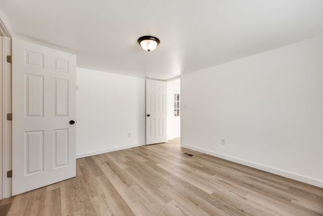 393 Knollwood Road, Knollwood, TX 75092