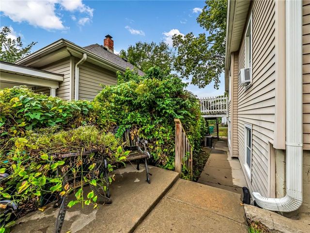4542 State Line Road, Kansas City, KS 66103