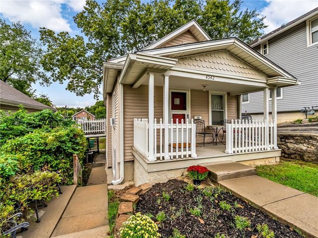 4542 State Line Road, Kansas City, KS 66103