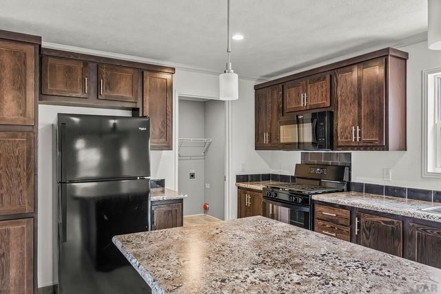 209 Main St, Cripple Creek, CO 80813