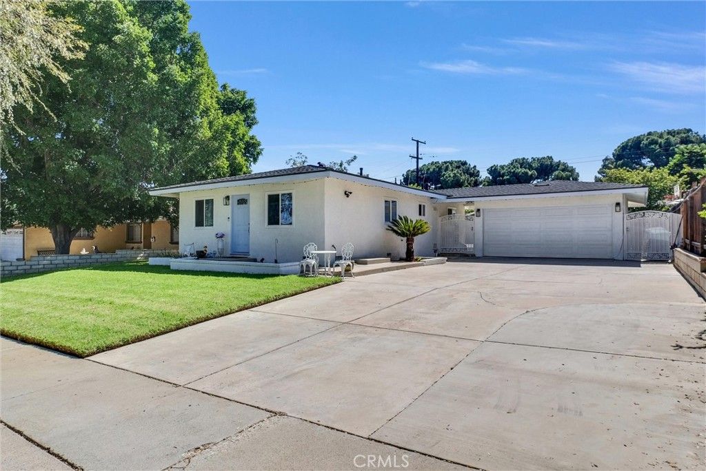 1134 Redwood, Corona, CA 92879 — exterior