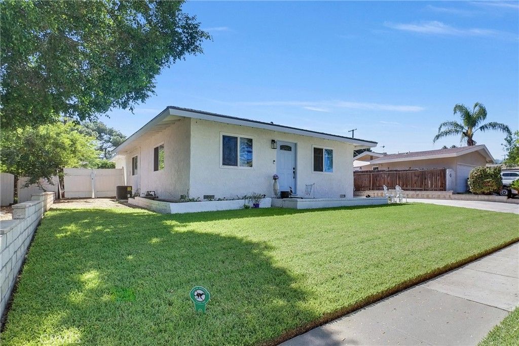 1134 Redwood, Corona, CA 92879 — photo 2