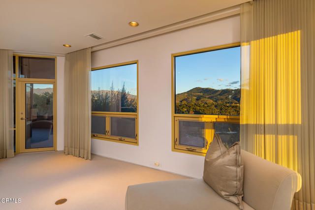 10945 Alto Court, Oak View, CA 93022