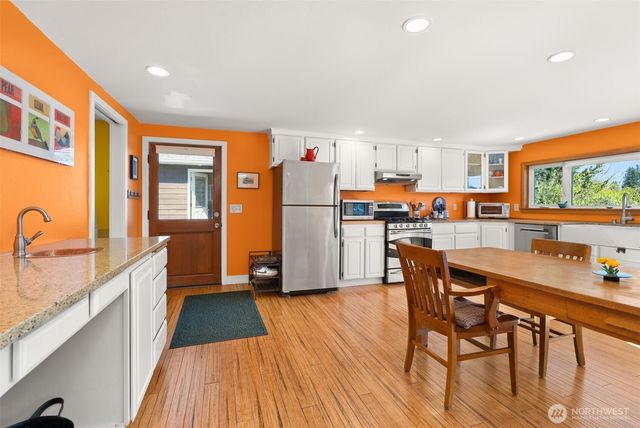 6436 Guerin Street SW, Olympia, WA 98512