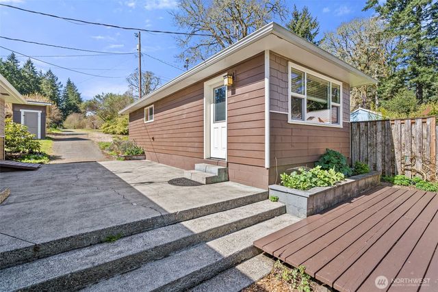 6436 Guerin Street SW, Olympia, WA 98512