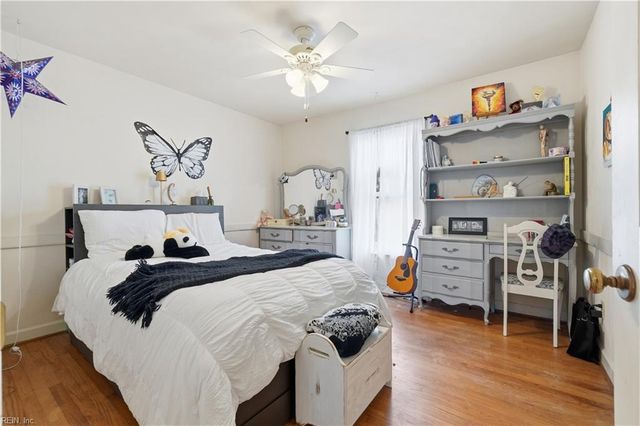 992 Larkaway CT, Virginia Beach, VA 23464