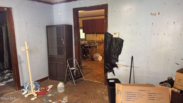 28 Kellogg Avenue, Schenectady, NY 12304