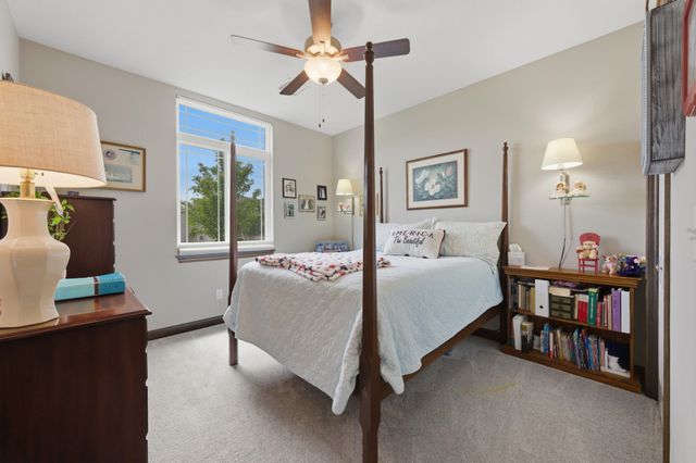 3673 N Lakeway Ct, Wichita, KS 67205