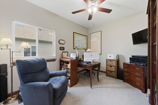 3673 N Lakeway Ct, Wichita, KS 67205