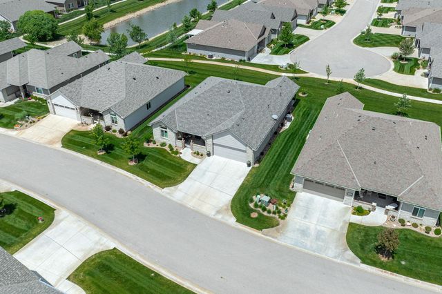 3673 N Lakeway Ct, Wichita, KS 67205