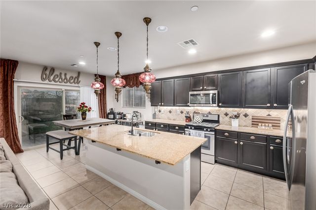 1160 Strada Cristallo, Henderson, NV 89011