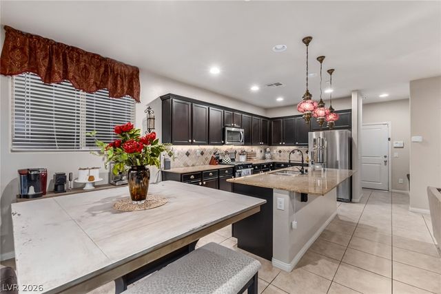 1160 Strada Cristallo, Henderson, NV 89011